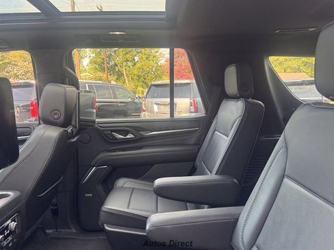 Used 2021 GMC Yukon Denali w/ Denali Ultimate Package AWD/4WD image 26