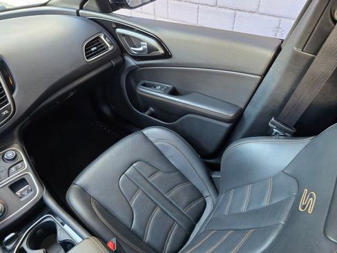 Used 2017 Chrysler 200 S w/ Navigation & Sound Group I image 34