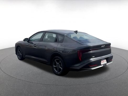 Used 2025 Kia K4 LXS image 10