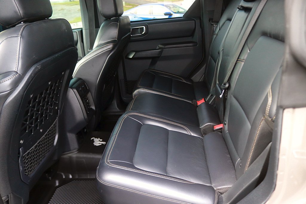 Used 2025 Ford Bronco Badlands AWD/4WD image 16