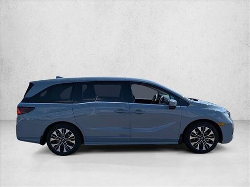 Used 2025 Honda Odyssey Elite image 4