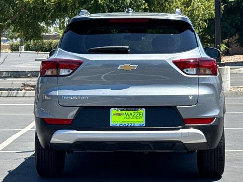 Used 2025 Chevrolet TrailBlazer LT FWD image 12