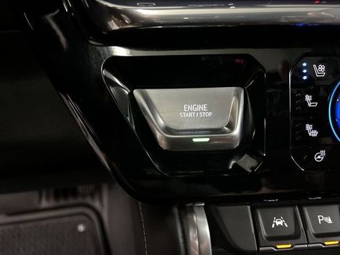 Certified 2025 GMC Sierra 1500 Denali Ultimate AWD/4WD image 17