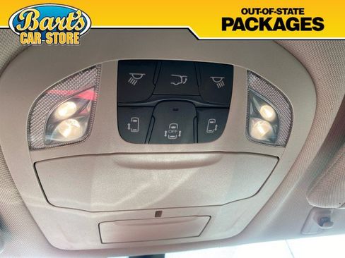 Used 2022 Chrysler Pacifica Touring-L FWD image 31