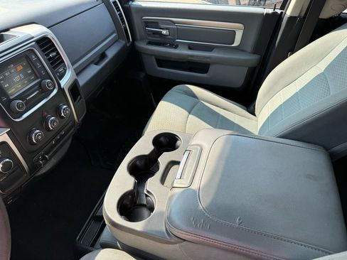Used 2018 RAM 2500 SLT AWD/4WD image 11