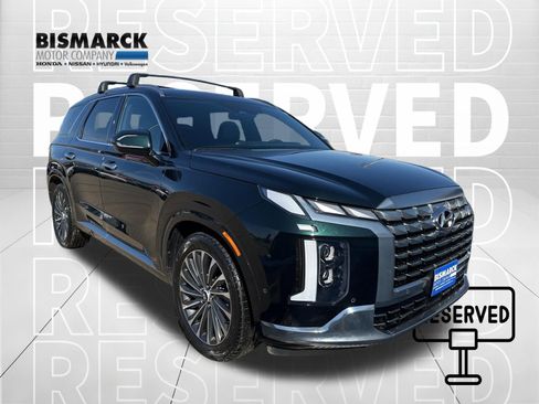 Used 2024 Hyundai Palisade Calligraphy image 2