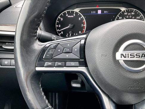 Used 2019 Nissan Altima 2.5 SL FWD image 11