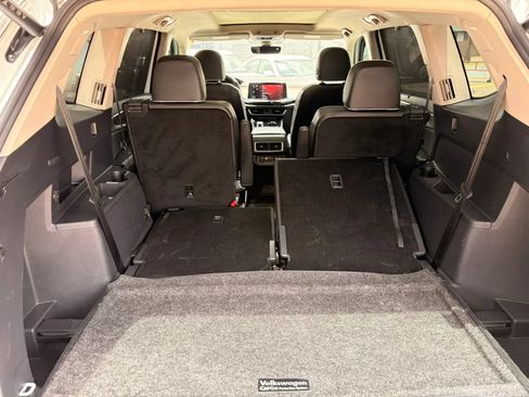 Used 2024 Volkswagen Atlas SEL Premium R-Line AWD/4WD image 25