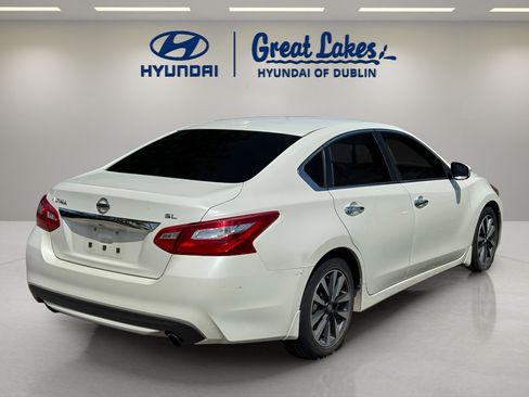 Used 2016 Nissan Altima 2.5 SL w/ 2.5 Technology w/LED Package FWD image 5