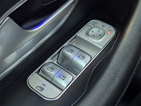 Used 2021 Mercedes-Benz GLS 580 4MATIC image 18