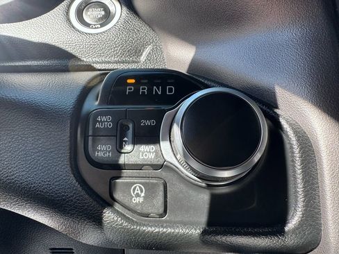 Used 2020 RAM 1500 Big Horn image 24