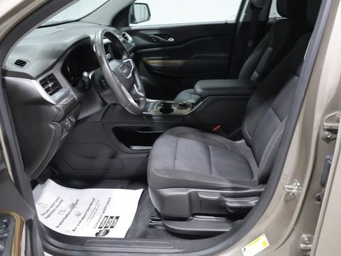 Used 2023 GMC Acadia SLE AWD/4WD image 11