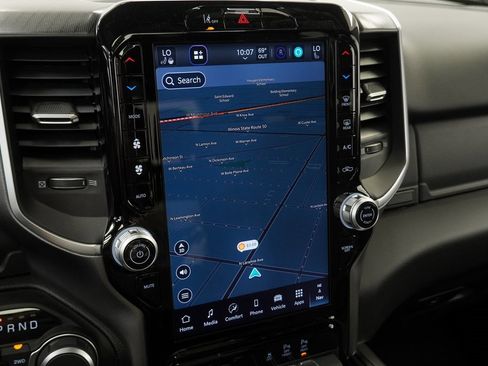 New 2026 RAM 1500 4x4 Crew Cab image 22