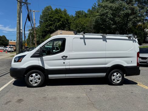 Used 2019 Ford Transit 250 130 Low Roof image 4