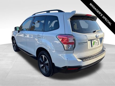 Used 2017 Subaru Forester 2.5i Premium w/ All-Weather Package AWD/4WD image 5