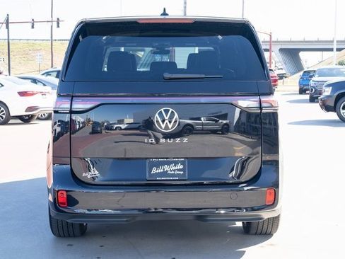 New 2025 Volkswagen ID. Buzz Pro S image 5