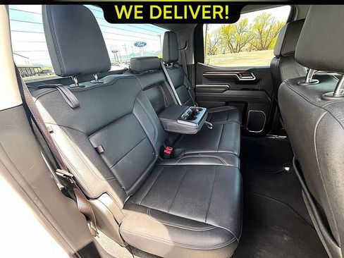 Used 2025 GMC Sierra 1500 SLT AWD/4WD image 19