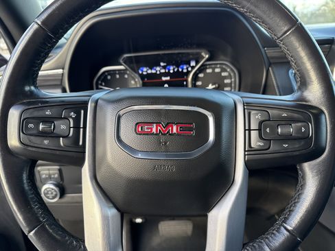 Used 2021 GMC Yukon XL SLT image 14