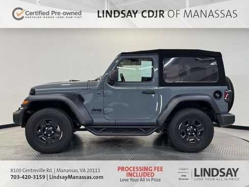 Used 2024 Jeep Wrangler Sport AWD/4WD image 6