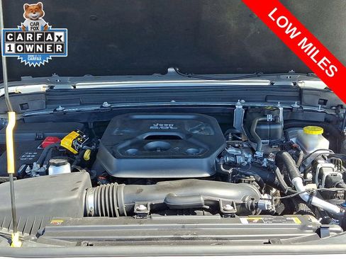 Used 2022 Jeep Wrangler Unlimited Sahara w/ Cold Weather Group AWD/4WD image 28