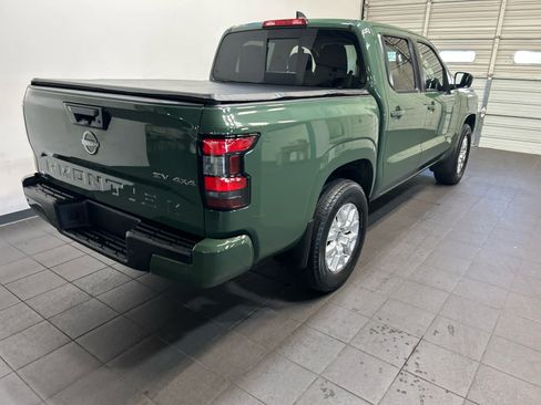 Used 2023 Nissan Frontier SV w/ SV Convenience Package AWD/4WD image 3