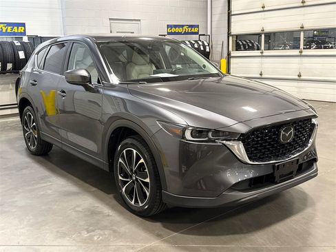 Certified 2023 MAZDA CX-5 AWD 2.5 S w/ Premium Plus Pkg image 3