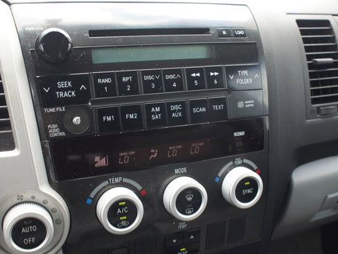 Used 2008 Toyota Sequoia SR5 AWD/4WD image 6