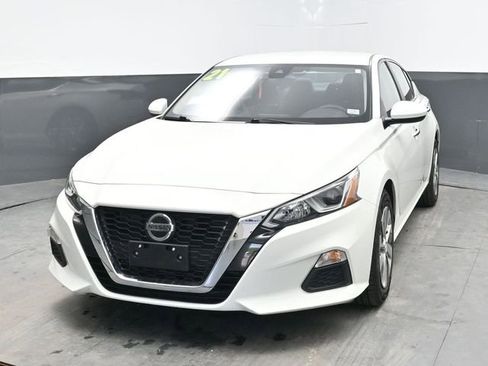 Used 2021 Nissan Altima 2.5 S FWD image 2