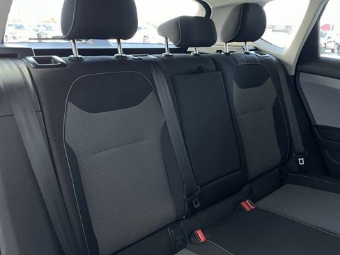 Used 2022 Volkswagen Taos S image 28