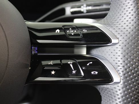 Certified 2025 Mercedes-Benz GLC 300 4MATIC image 21