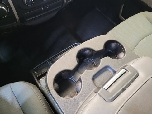 Used 2019 RAM 1500 Classic SLT RWD image 26