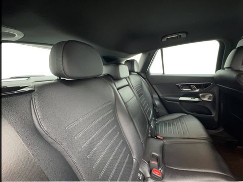 Used 2024 Mercedes-Benz GLC 300 4MATIC w/ AMG Line image 26
