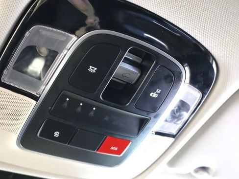 Used 2024 Hyundai Tucson Limited image 29