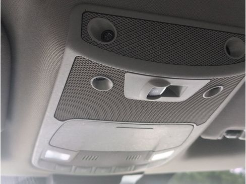 Used 2021 Ford F250 Lariat w/ Chrome Package image 32