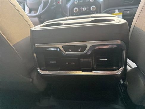 Used 2019 GMC Sierra 1500 SLT w/ SLT Premium Plus Package AWD/4WD image 28