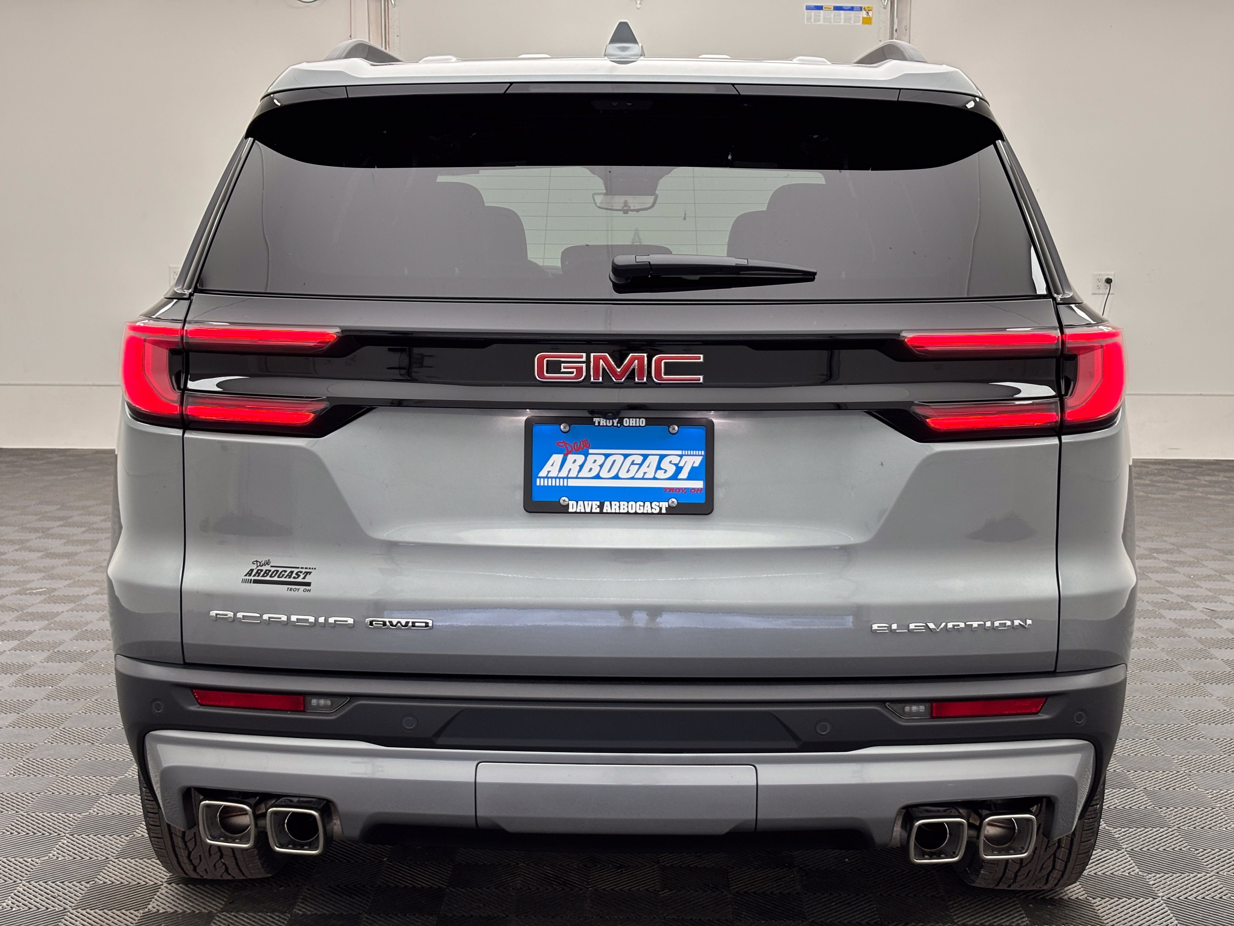 New 2027 GMC Acadia Elevation w/ Elevation Premium Package AWD/4WD image 11