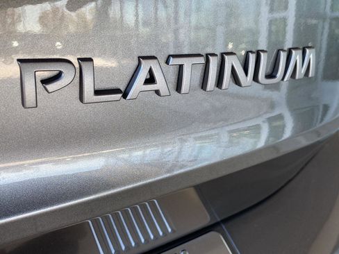 Used 2025 Nissan Rogue Platinum w/ Platinum Premium Package image 8