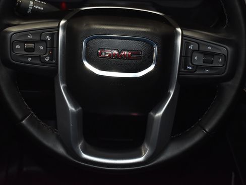 Used 2024 GMC Yukon SLT w/ SLT Premium Package AWD/4WD image 31