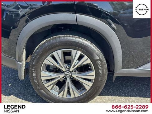 Used 2023 Nissan Rogue SV image 8