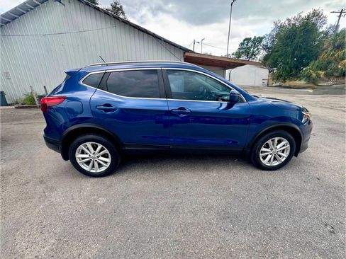 Used 2017 Nissan Rogue Sport SV FWD image 7