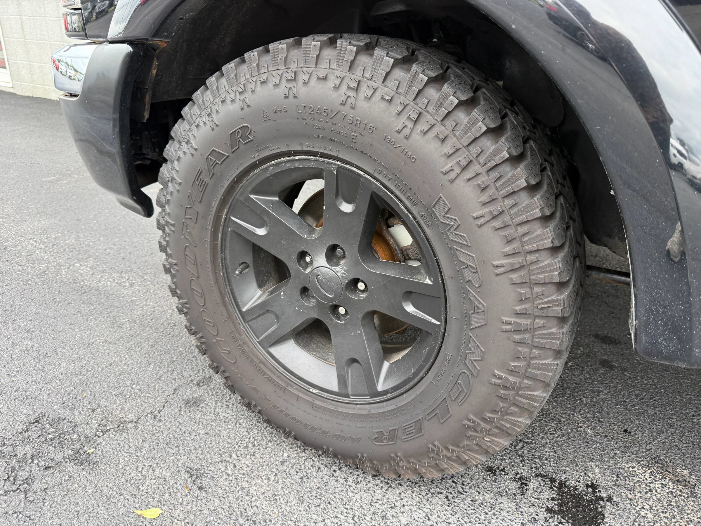 Used 2004 Ford Ranger XL AWD/4WD image 8