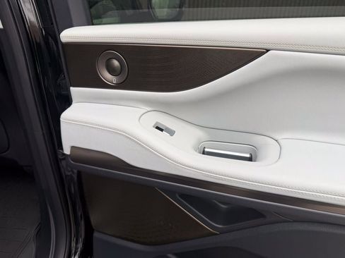 New 2026 Lincoln Navigator Black Label AWD/4WD image 28
