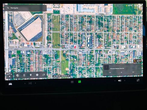 Used 2022 Tesla Model S Plaid image 31