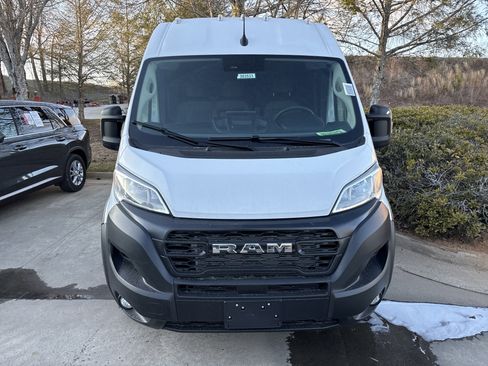 New 2026 RAM ProMaster 2500 w/ Premium Convenience Group image 2