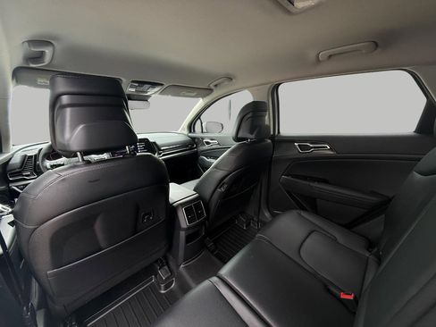 Used 2025 Kia Sportage EX FWD image 27