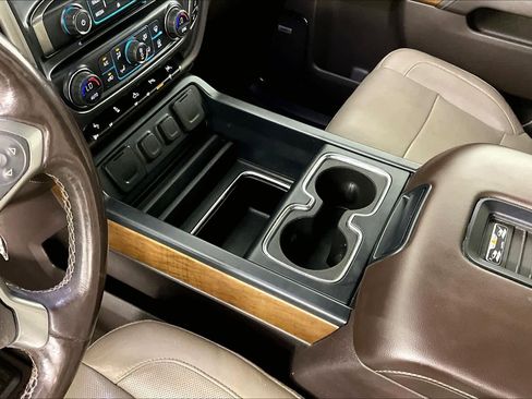 Used 2018 Chevrolet Silverado 1500 LTZ w/ Texas Edition RWD image 16