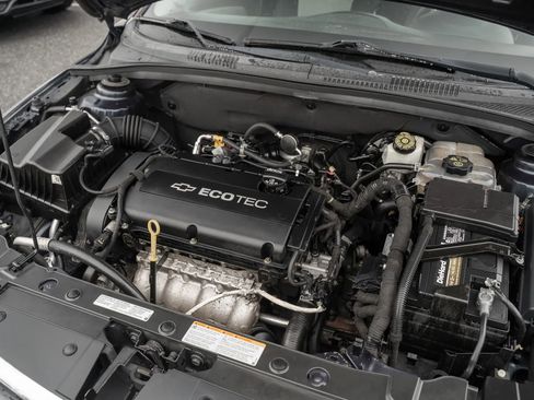 Used 2015 Chevrolet Cruze L image 22