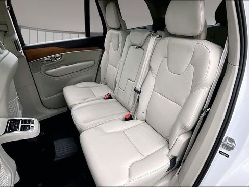 Used 2022 Volvo XC90 T8 Inscription Expression w/ Advanced Package AWD/4WD image 27