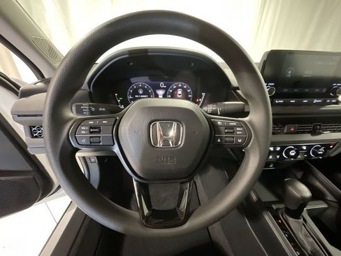 Used 2023 Honda Accord EX image 20