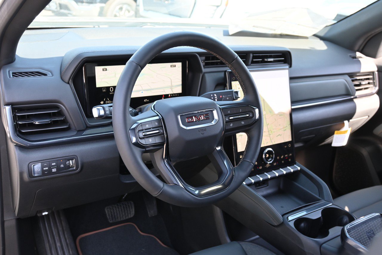 New 2026 GMC Terrain AT4 w/ Convenience Package III AWD/4WD image 33